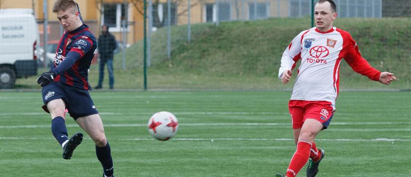 Piłka nożna. Cały mecz Listkowskiego w kadrze