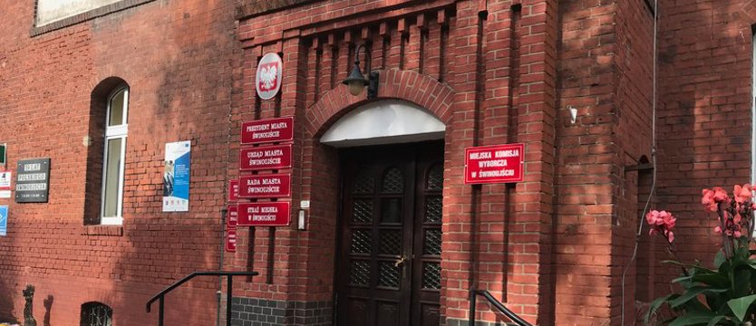 W budynku świnoujskiego magistratu będzie cieplej. 2,8 mln zł na termomodernizację