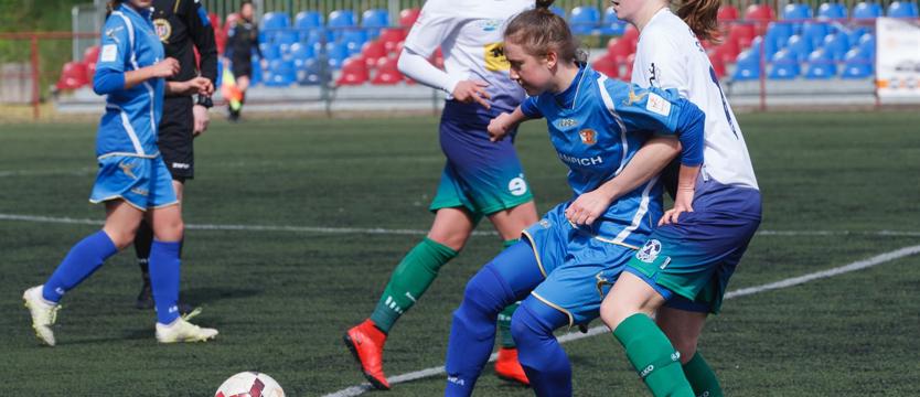 Piłka nożna. Olimpia wygrała z Czarnymi