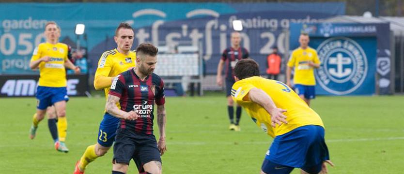 Piłka nożna. Wpływy nawet o 2 mln mniejsze