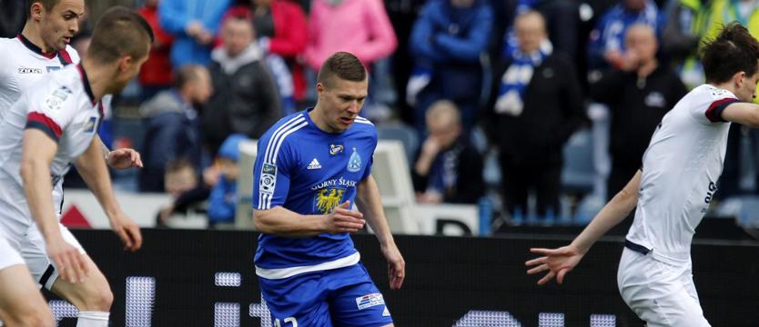 Piłka nożna. Pogoń wygrywa, szanse na ósemkę wzrosły