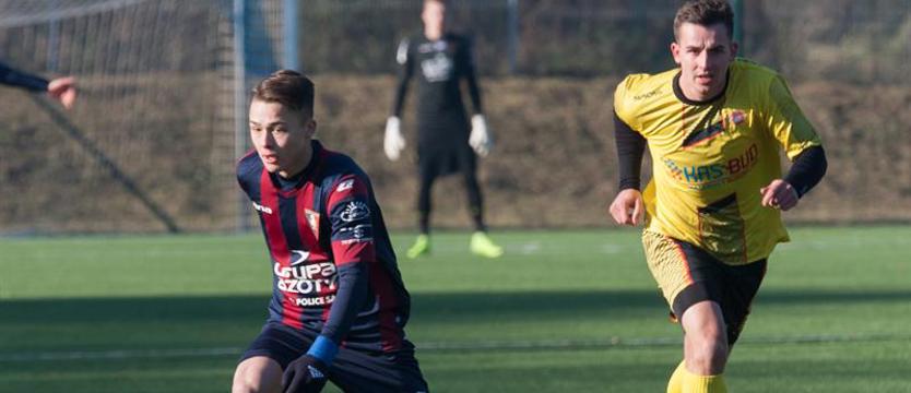 Piłka nożna. 8 byłych graczy Salosu w ESA