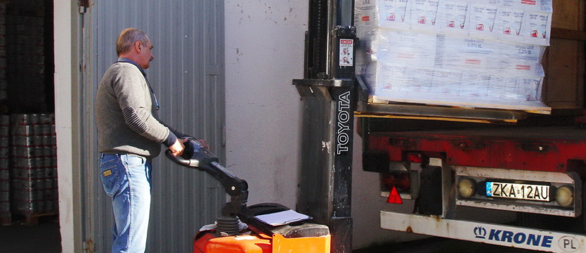 Żywność zalega w magazynach