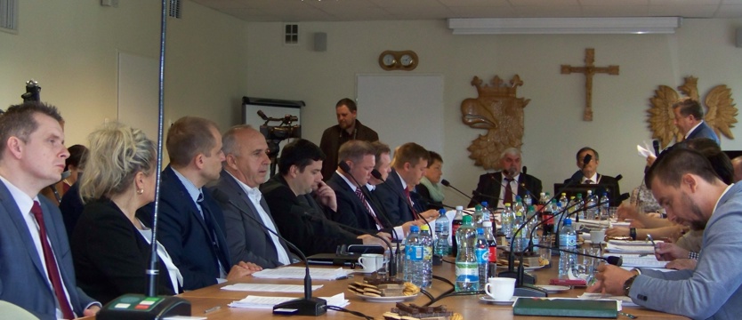 W Policach nie tylko o podwyżkach