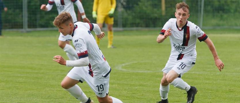 Piłka nożna. Dobra passa juniorów młodszych