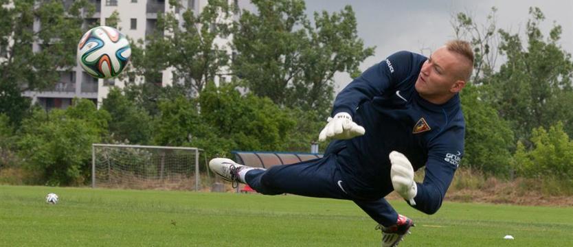 Piłka nożna. Pogoń rozwiązała umowę z Kudłą