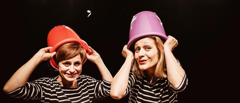 Przedstawienie radosne jak skoki w kałuże