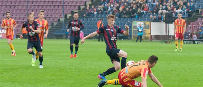 Piłka nożna. W PJS punktował tylko Listkowski