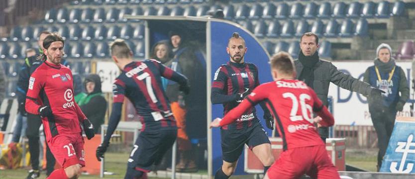 Piłka nożna. Z Piastem o pierwsze punkty