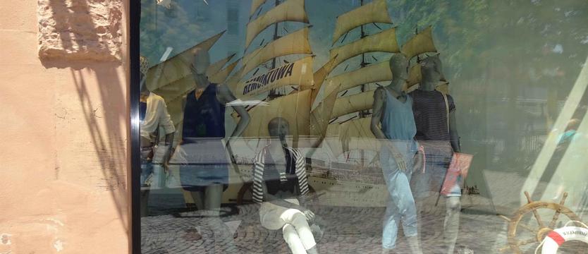 Regaty na witrynach?