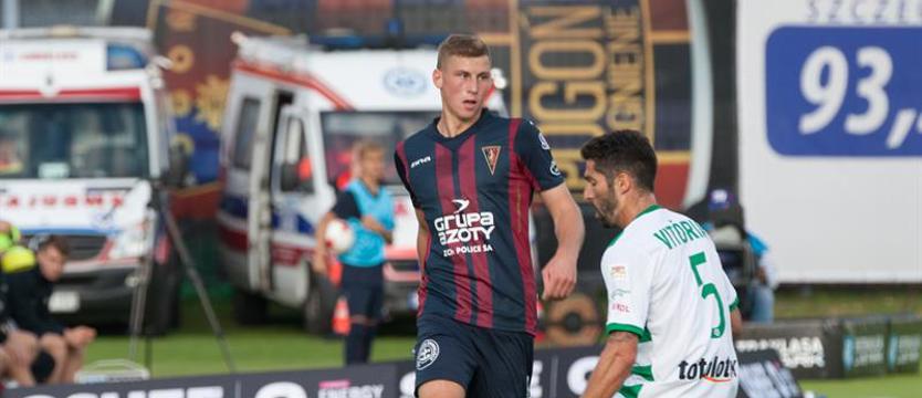 Piłka nożna. Zwycięstwo młodzieżówki, cały mecz Piotrowskiego