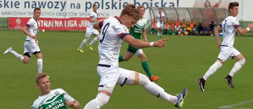 Piłka nożna. Piąty raz z rzędu