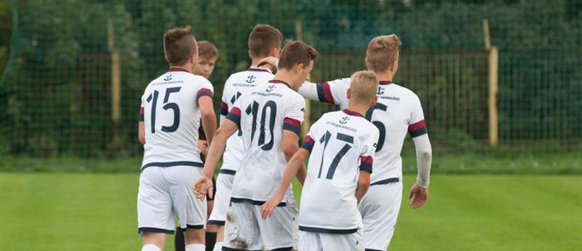 Piłka nożna. Porażki z Lechem na trzech szczeblach