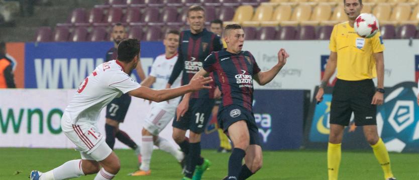 Piłka nożna. Piotrowski w młodzieżówce