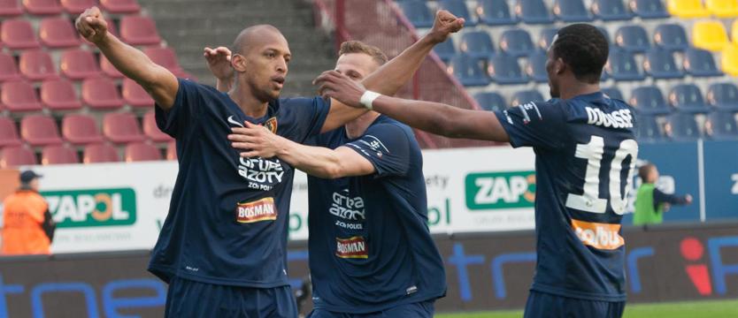 Piłka nożna. W Matlaka z barana