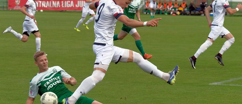 Piłka nożna. Asysta Stasiaka przy 30 tys kibiców