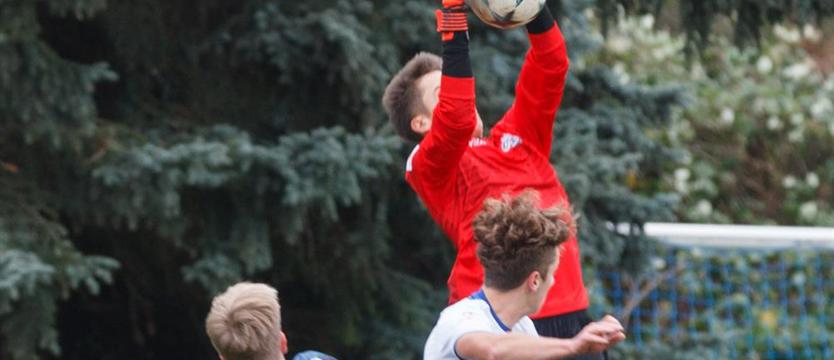 Piłka nożna. Z boisk juniorów