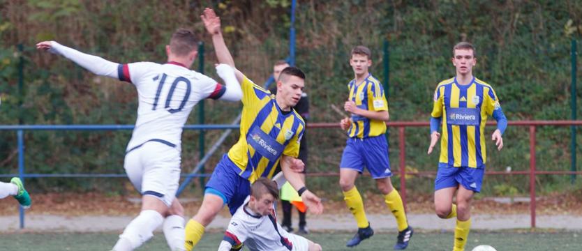 Piłka nożna. Michniewicz i Faltyński pokonali Stolarczyka