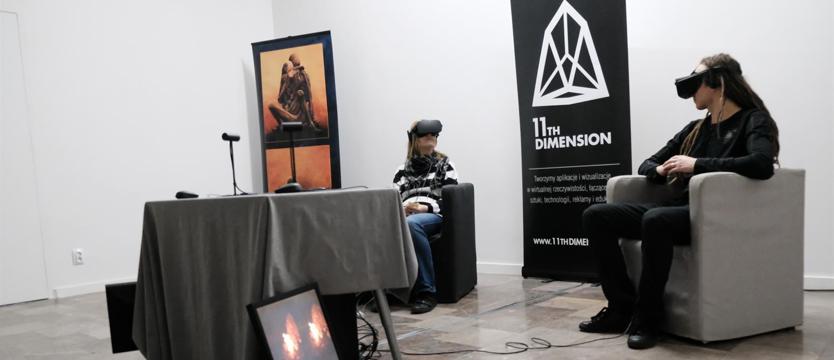 Beksiński w dwóch światach