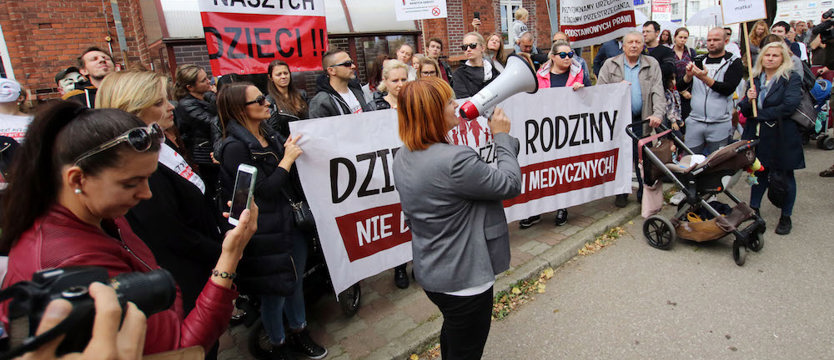 Sąd nie ograniczył praw rodzicom