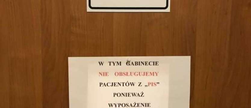 Lekarz, który „nie przyjmuje pacjentów z PiS” – zwolniony