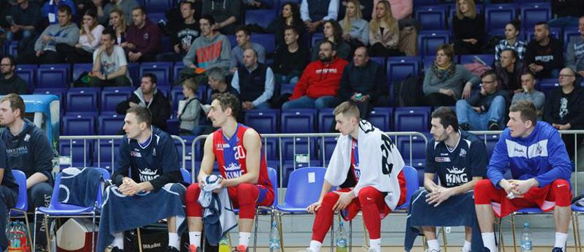 Koszykówka. Krótka ławka Kinga