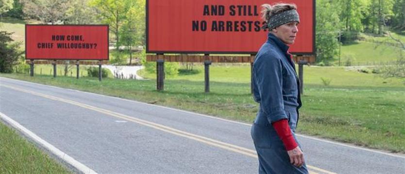 Trzy billboardy, czyli wielkość spreparowana