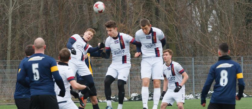 Piłka nożna. Gol testowanego 20-latka