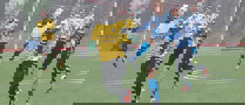 Piłka nożna. Przegrany sparing Świtu