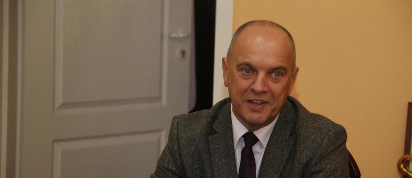 Burmistrz zawieszony w próżni