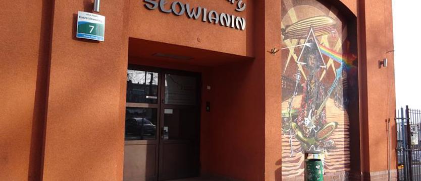 Pęknięcia i remont w Słowianinie. Wydarzenia odwołane