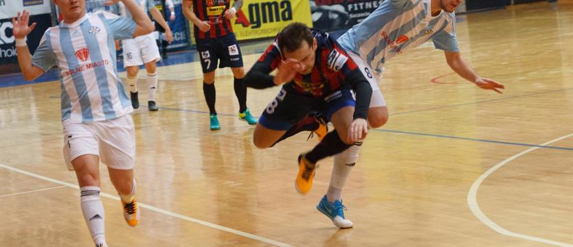 Futsal. Słone zwycięstwo Pogoni 04