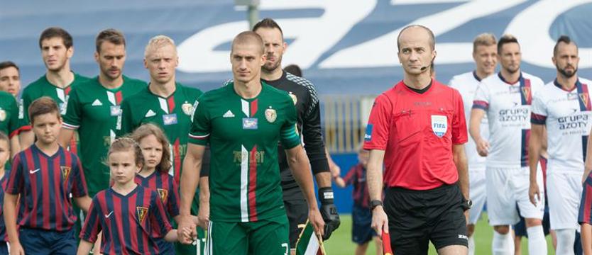 Piłka nożna. Wielkanocny mecz