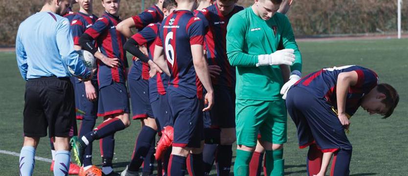 Z boisk juniorów. Z Arką ze zmiennym szczęściem