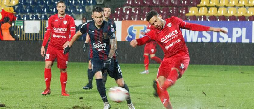 Piłka nożna. Urodzinowy mecz Pogoni