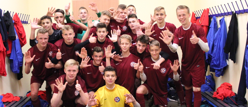 Piłka nożna. Dwa razy po 6:0