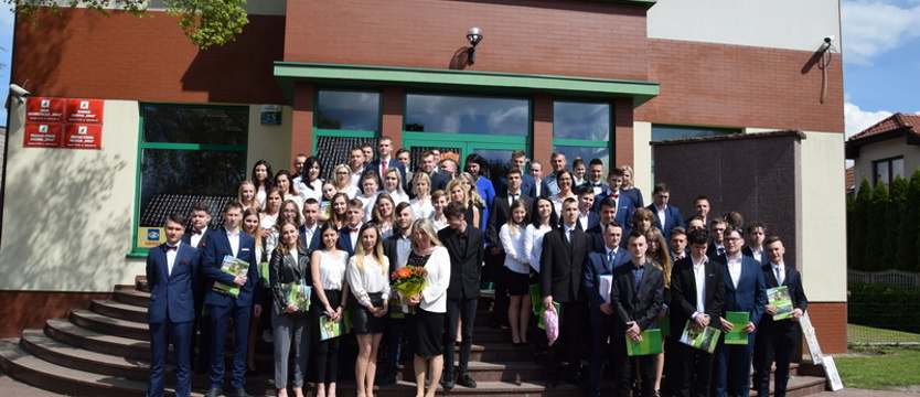 Pożegnanie klas maturalnych w Centrum Edukacji Zdroje