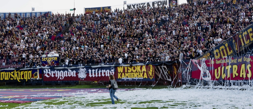 Piłka nożna. Na Arkę za dychę