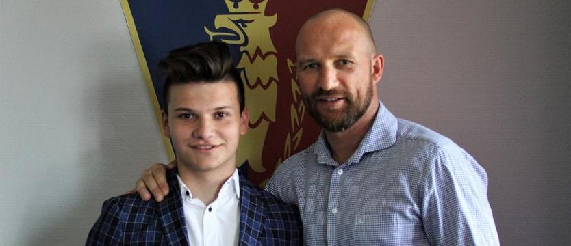 Piłka nożna. Rośnie kolonia reprezentantów