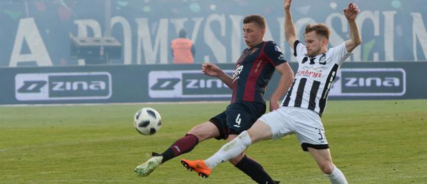 Piłka nożna. O Piotrowskim w belgijskiej prasie