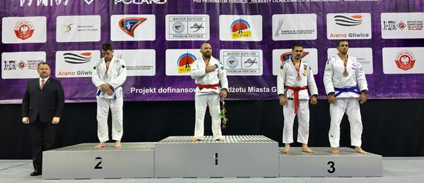 Ju-jitsu. Złoty Bagiński, srebrna drużyna