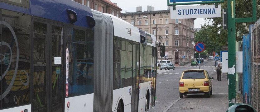 Koniec prac na Studziennej. Autobusy na stałe trasy