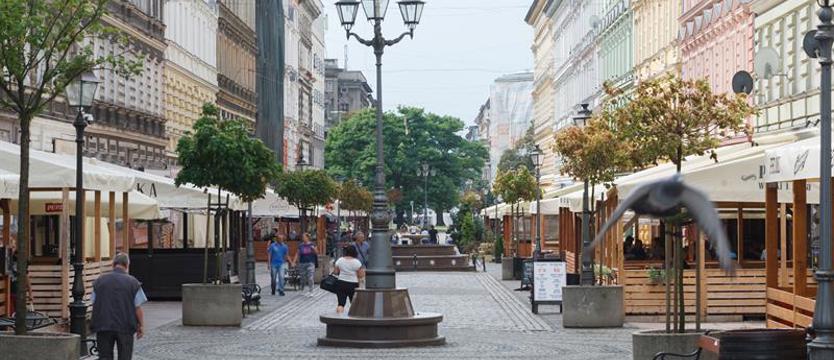 Nocny klub pod oknami