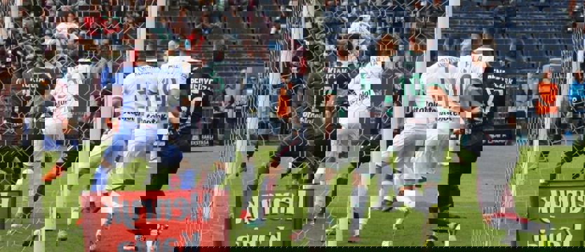 Piłka nożna. Dziurawa defensywa i kolejna porażka