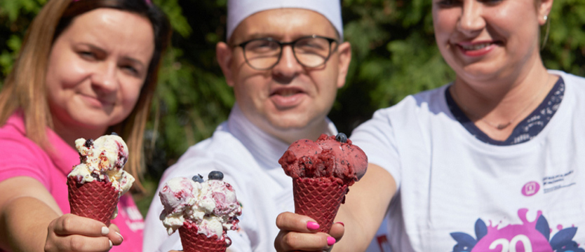2 września – Dzień Lodów Borówkowych