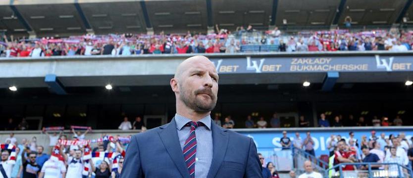 Piłka nożna. Zatrzymać lidera