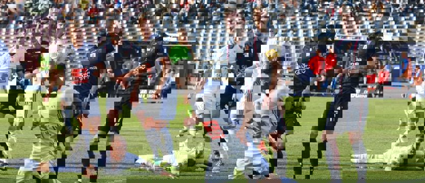 Piłka nożna. Rekordowa wygrana, owacje dla wychowanka