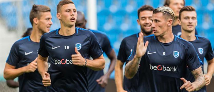 Piłka nożna. Piotrowski wciąż czeka na debiut w lidze