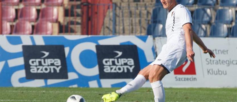 Piłka nożna. Słaba forma młodzieży i rutyniarzy