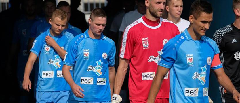 Piłka nożna. Błękitni podejmują Radomiaka